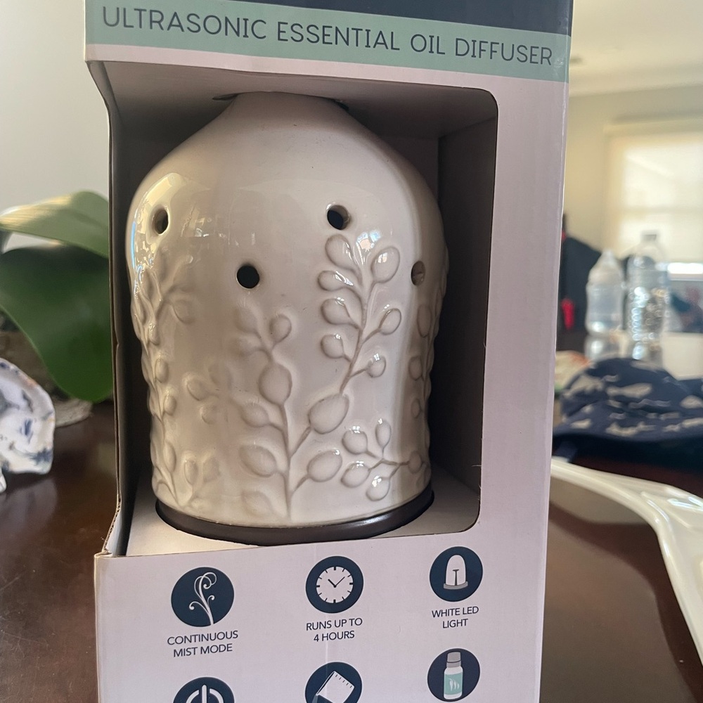 Ceramic Ultrasonic Oil Diffuser - Cream